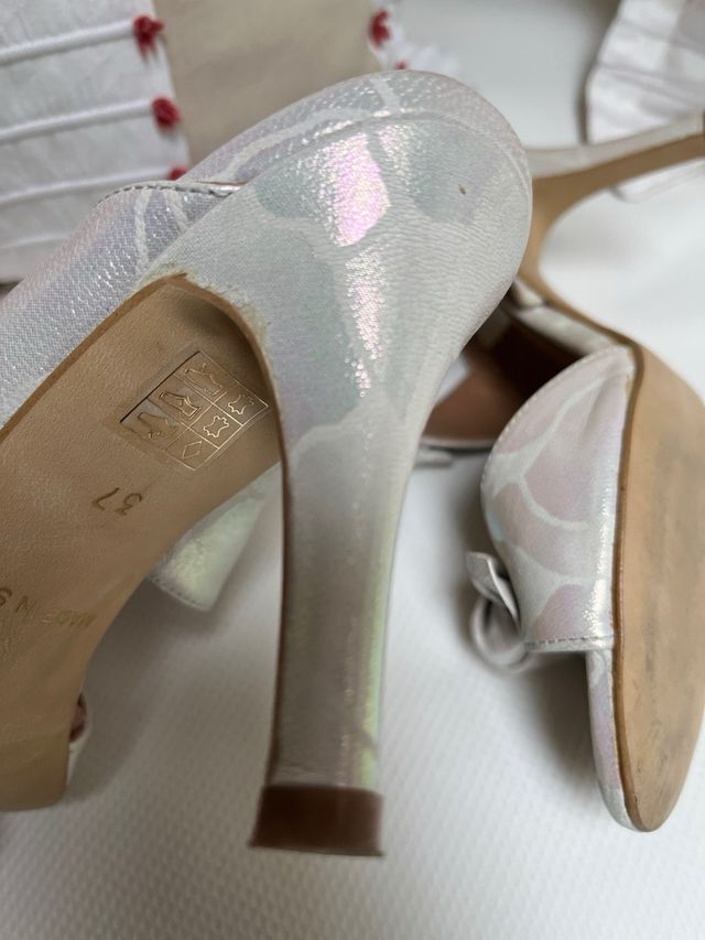 sandalia tornasolada