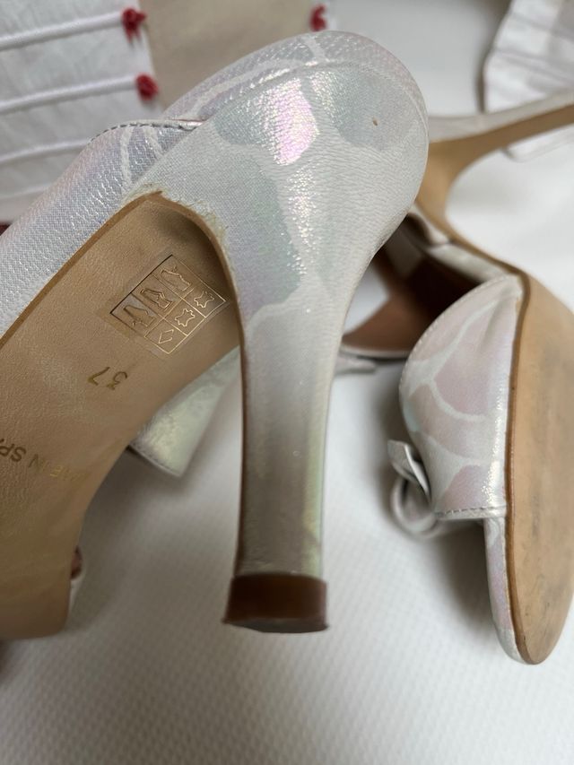 sandalia tornasolada