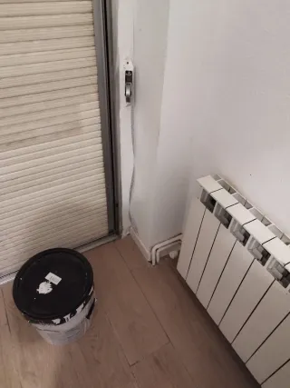 SERVICIO DE MANITAS/INSTALACIONES Y  MANTENIMIENTO