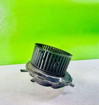 Motor calefacción VW Golf V 1K18199015