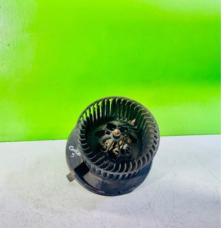 Motor calefacción VW Golf V 1K18199015