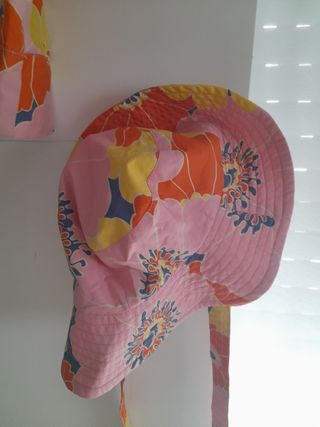 VESTIDO ZARA Y SOMBRERO