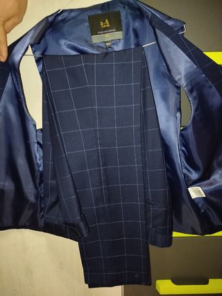 Traje azul a cuadros