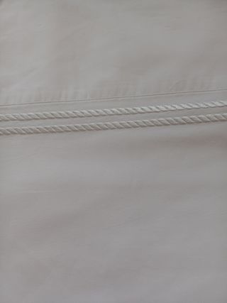 2 sábanas blancas de algodón 