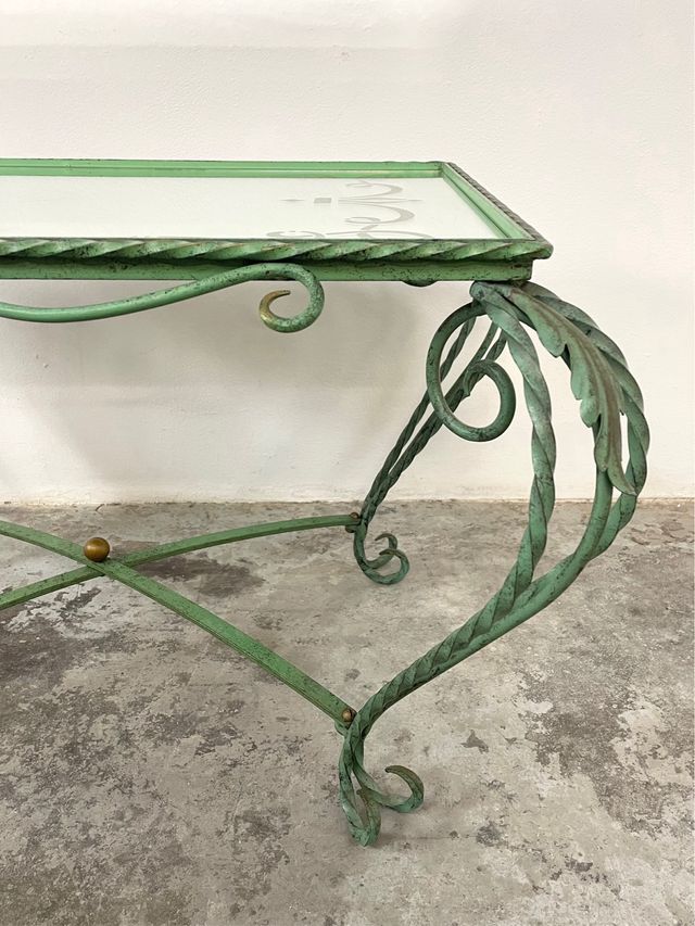 Mesa francesa de centro ó auxiliar vintage