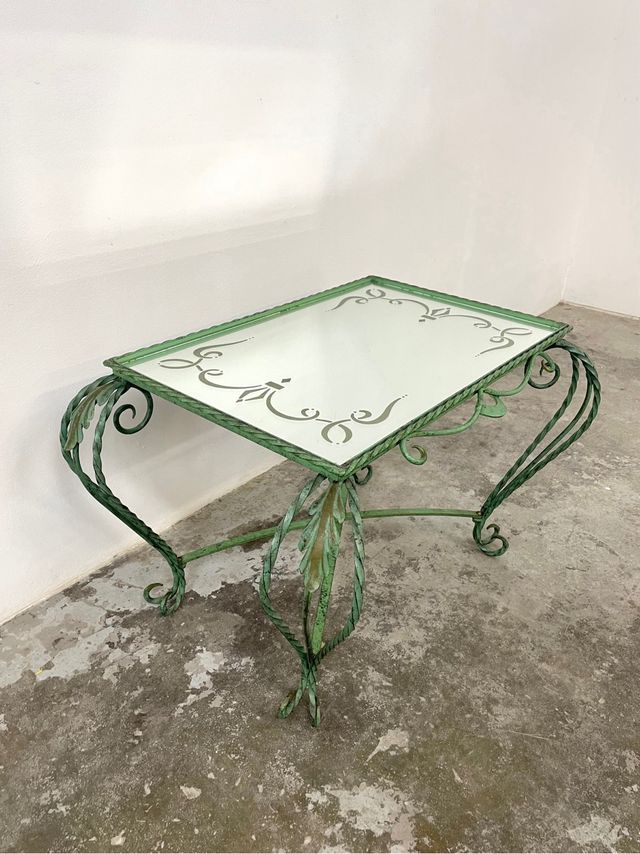 Mesa francesa de centro ó auxiliar vintage