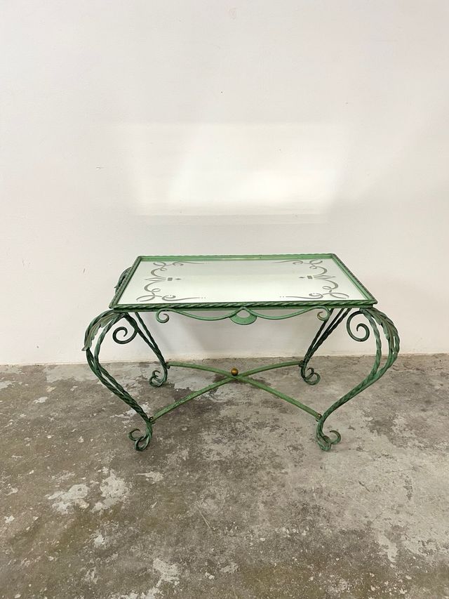 Mesa francesa de centro ó auxiliar vintage