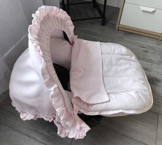 Huevito Bebé + Regalo Biberón Suavinex nuevo.