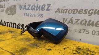 Terrano II Mod Retrovisor y Piloto trasero izq