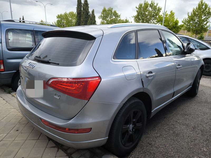 Audi Q5 2.0 TDI Quattro DPF 2011, foto 2