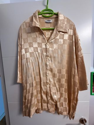 2 Camisas Bershka C. Tangana diferentes