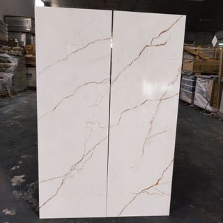 Lote 50m2 azulejo imitación mármol dorado 40x120