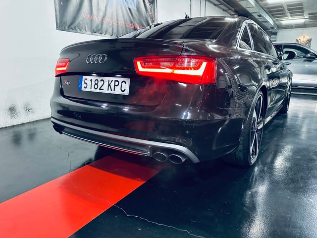 Audi S6 TFSI quattro S-Tronic
