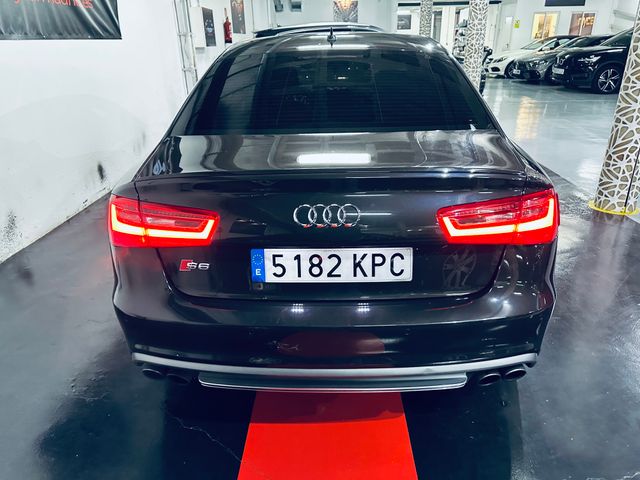 Audi S6 TFSI quattro S-Tronic