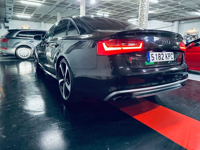 Audi S6 TFSI quattro S-Tronic