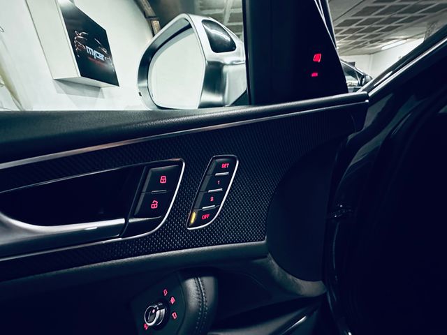 Audi S6 TFSI quattro S-Tronic