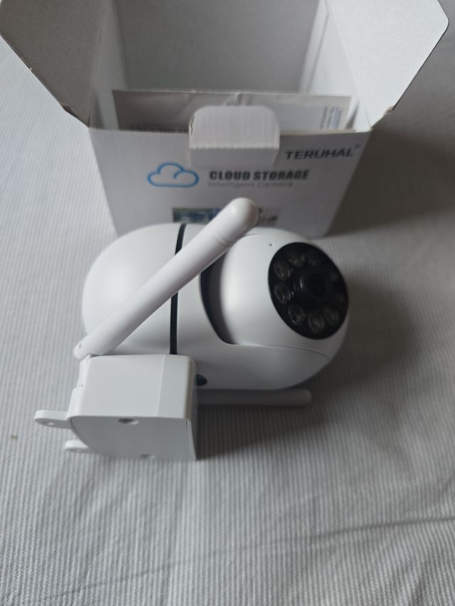 Cámara seguridad wifi graba en la nube o en sd