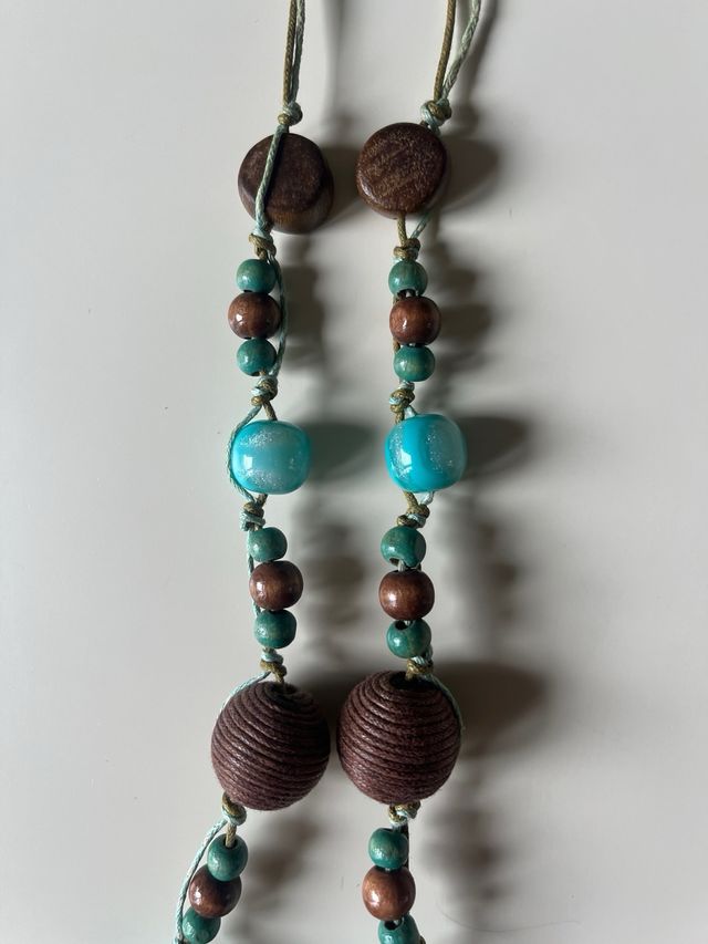 Collana lunga azzurra e marrone