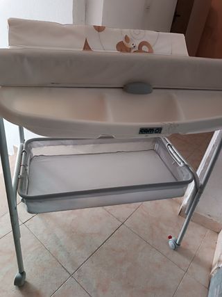 Cambiador bañera bebé.