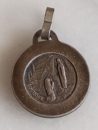 2 medallas plata Lourdes + 2 medallas de metal