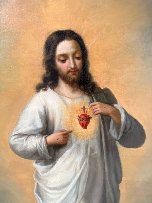 Sagrado corazón de Jesús con elegante marco dorado