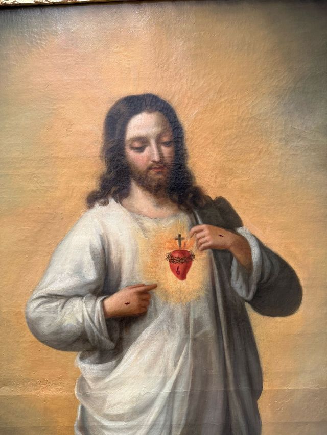 Sagrado corazón de Jesús con elegante marco dorado