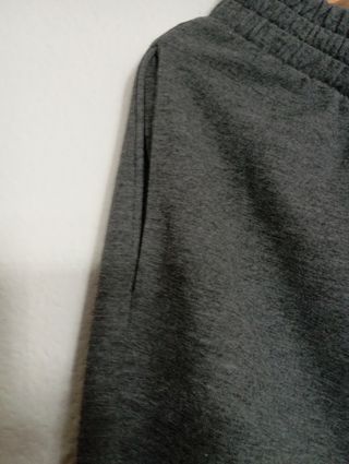 Pantalones deportivos Zara grises