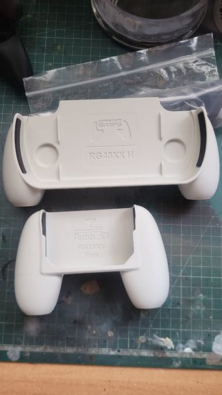 Grip ergonómico RG40XX-H