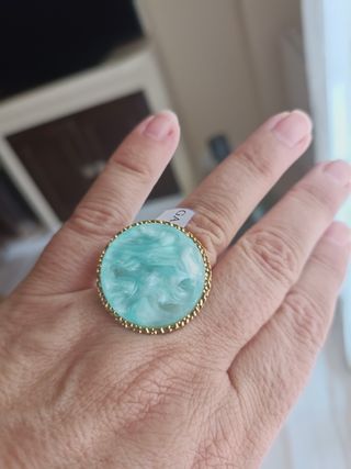 Espectacular Anillo de acero quirúrgico dorado