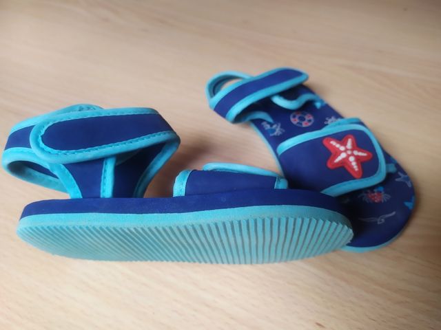 Sandalias piscina niño, talla 25