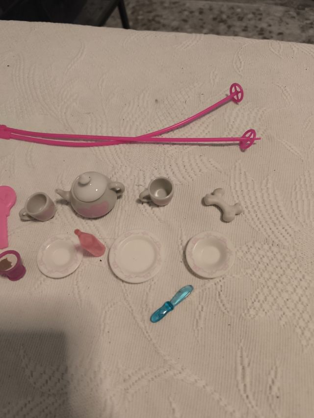 Accesorios Nancy: juego té y esquís