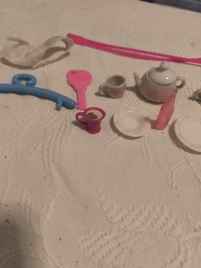 Accesorios Nancy: juego té y esquís