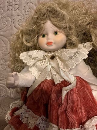 Bambola porcellana vintage anni '80