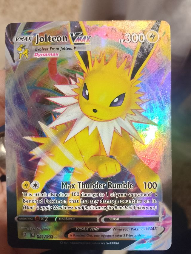 Carte Pokemon JOLTEON VMAX & CROBAT VMAX