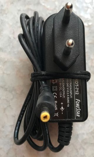 LOTE DE ALIMENTADORES VARIOS MODELOS.