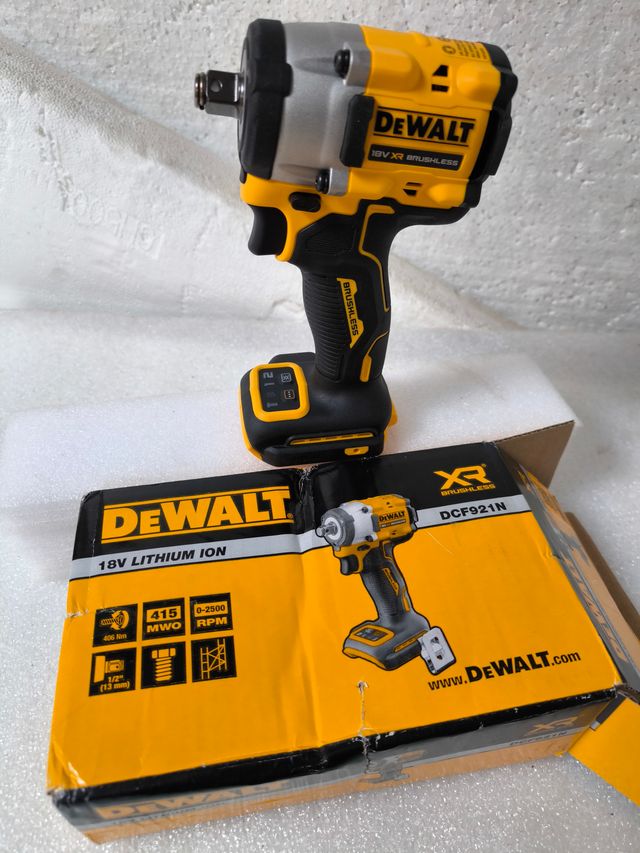 DEWALT Llave impacto Y taladro percutor ESTRENAR