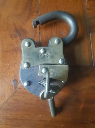 Candado antiguo Nadeem 5 Levers