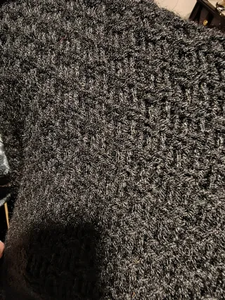 Scialle nero misto lana