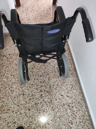 Silla de ruedas plegable