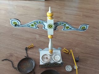 Balanza romana antigua: madera y metal