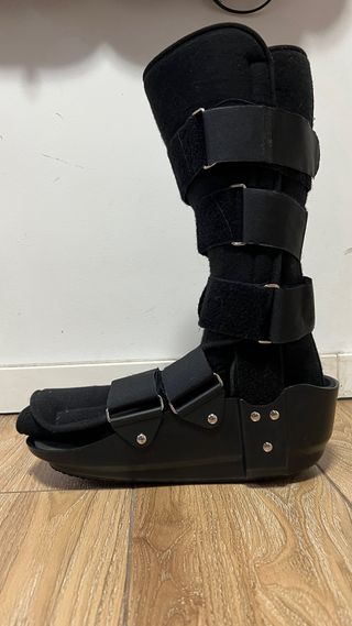 Bota Ortopédica Walker - Negra, Talla L