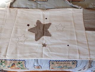 Sabanas, colcha, protector cuna Pirulos. Cambiador