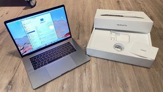 MacBook Pro 15" i7 2017 - Perfecto estado