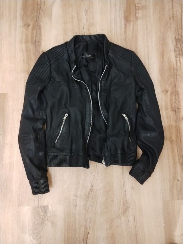 Cazadora cuero negra Mango