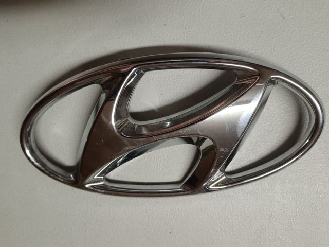 Emblema Hyundai - Cromado