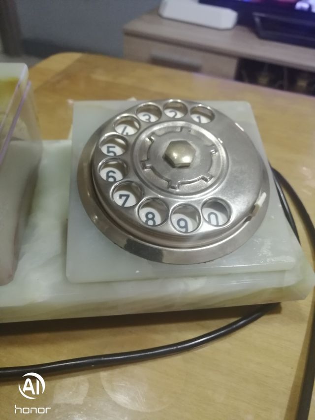 Telefono antico in marmo - Retro