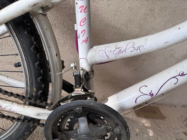 Bicicleta DTB rosa y blanca