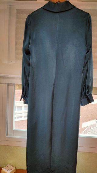 Vestido midi fruncido satén zara