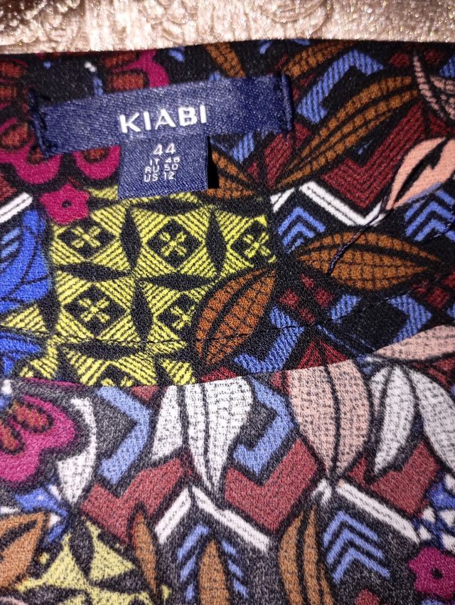 Chaqueta KIABI multicolor talla 44