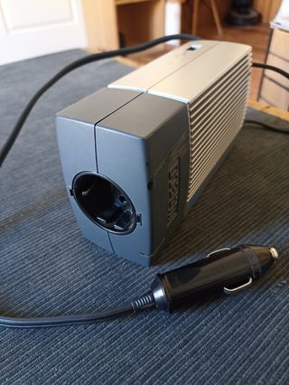 Inverter portátil marca Waeco 12-230 voltios, 120w